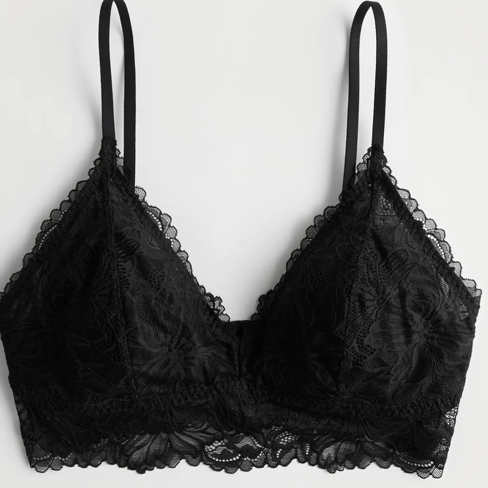 GILLY HICKS LONGLINE LACE TRIANGLE BRALETTE